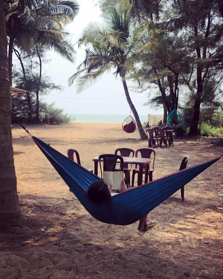 Blue Lagoon Beach Resort Gokarna  Exteriör bild